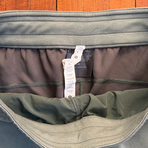 Lululemon Softstreme Straight Leg Split Hem 23” Crop - 8 - Smoked Spruce - NWOT! - Picture 5 of 9